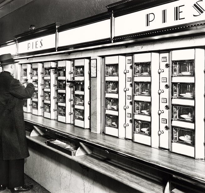 Berenice Abbott, Automat, 977 Eighth Avenue, New York (1936)